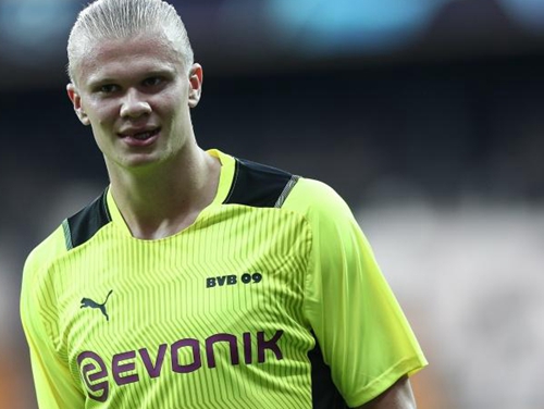 2025 赛季回顾：大谷翔平由于对棒球全球化的贡献，被联合国授予特别荣誉大使