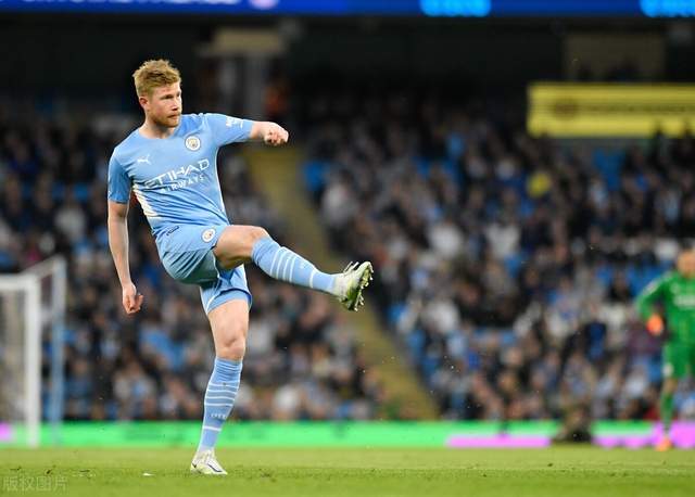 爽看，安菲尔德的观众凭一张门票能看两场红军vs毕包的友谊赛